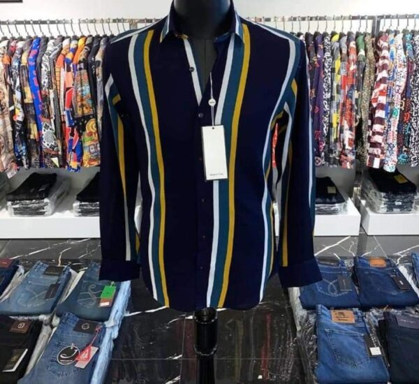 Men Slim Fit Striped Casual Shirt