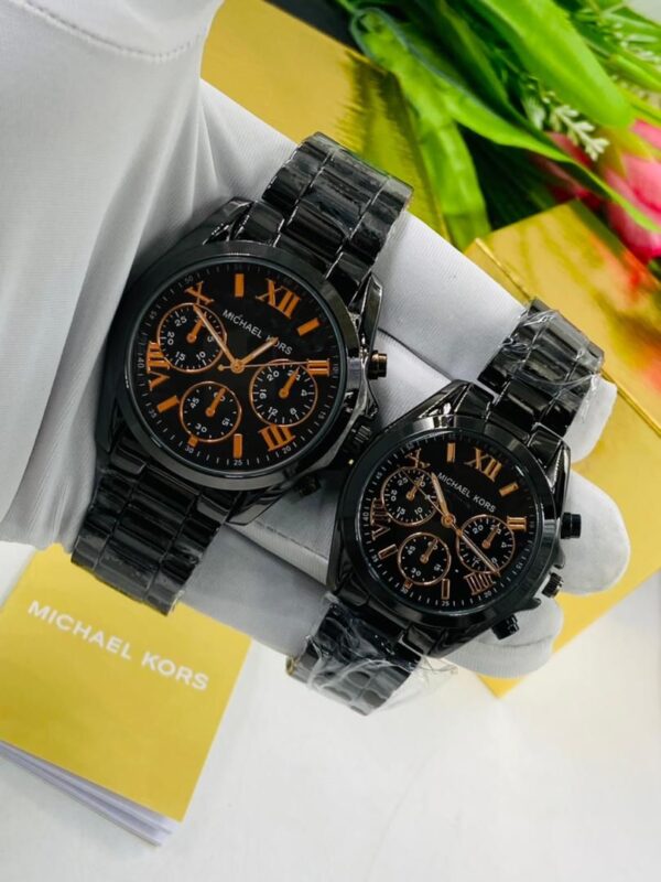 Couple's black-tone wristwatch